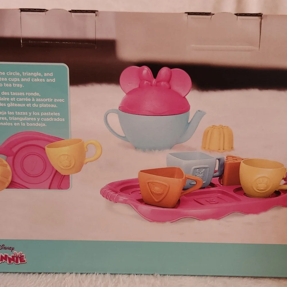 Disney's Minnie Mouse & Friends Tea Party Set by Green Toys